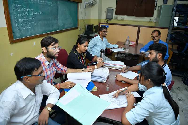 Highly qualified Faculty Members at BPPIMT